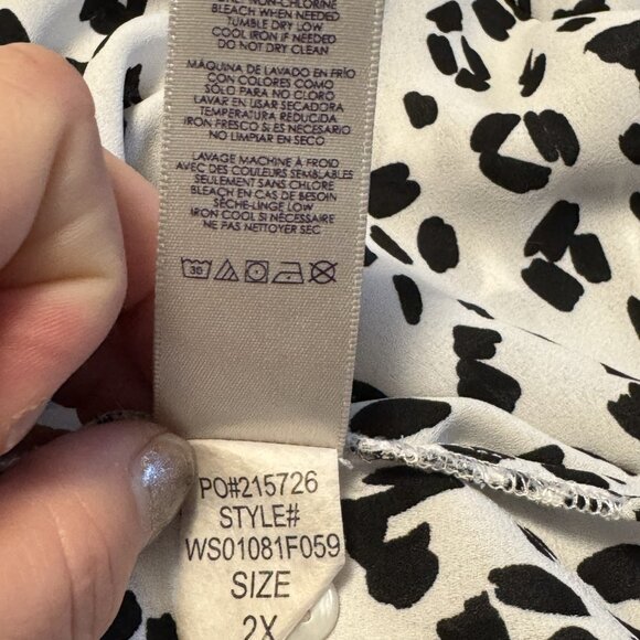 NYDJ Animal Print Sheer Top Black & White EUC - Picture 10 of 10